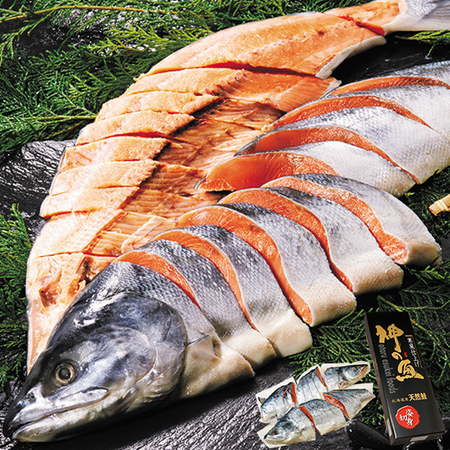 ≪お歳暮ギフト≫宗谷・オホーツク産新巻鮭寒風仕上げ（姿切身）　２Ｌ