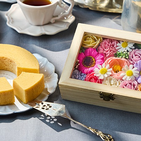 ウッドフラワーボックス＋バウムクーヘンセット【母の日お届け】