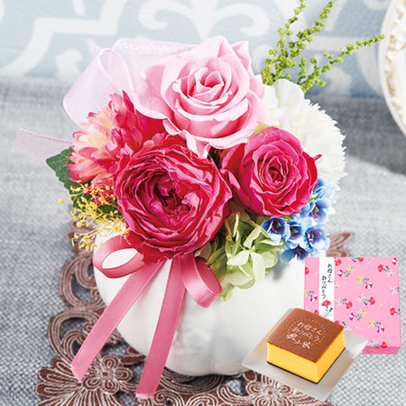 ≪早割★８８０円お得！≫プリザーブドフラワー「スウィーティーローズ」と文明堂カステラ母の日お届け